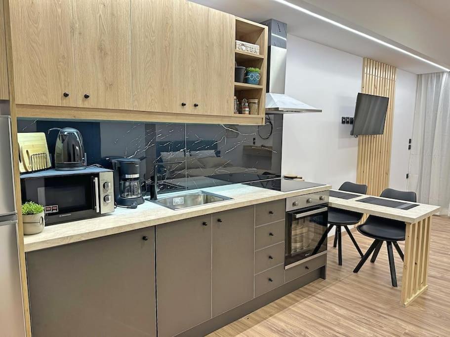 Oasis Luxury Apartments Erétria Zewnętrze zdjęcie