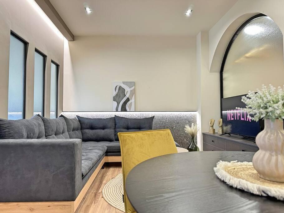 Oasis Luxury Apartments Erétria Zewnętrze zdjęcie